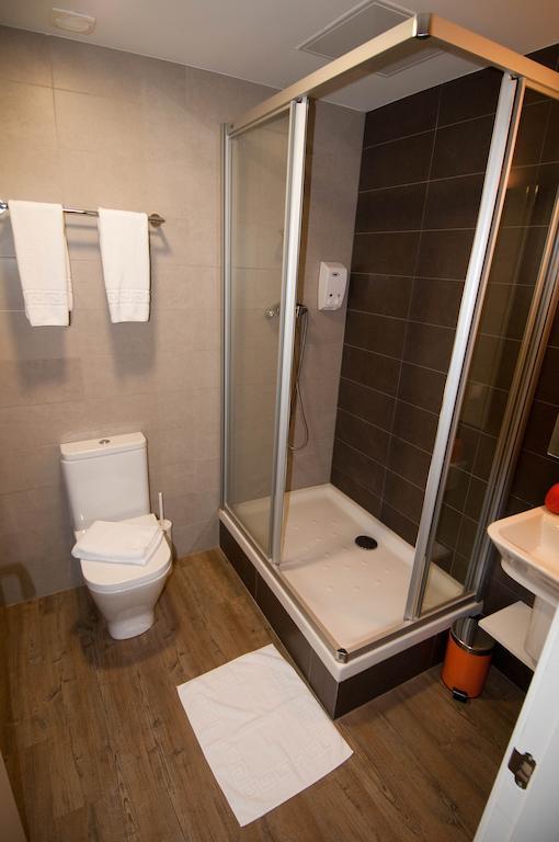 Triple Room,68942957:JPEG